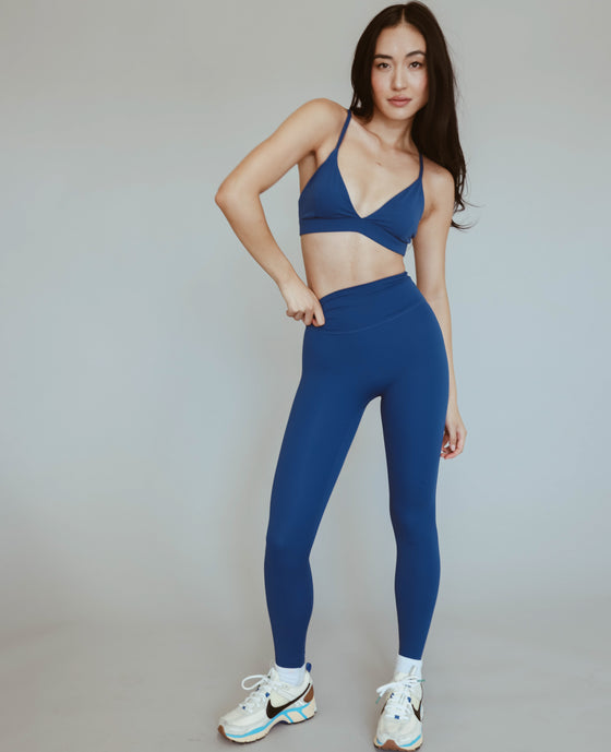 Sculpt NFS Basic Legging - Navy Peony